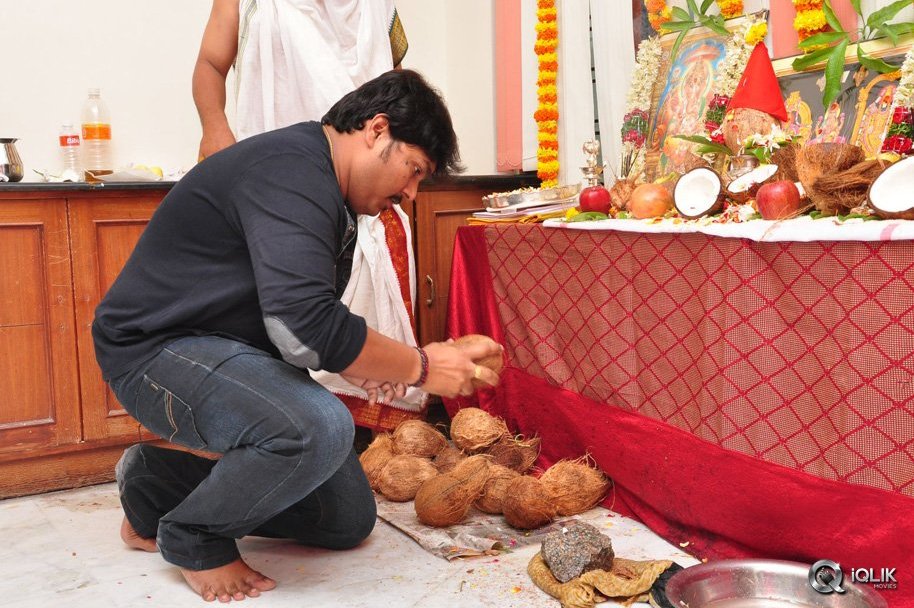 Nara-Rohith-Savithri-Movie-Opening